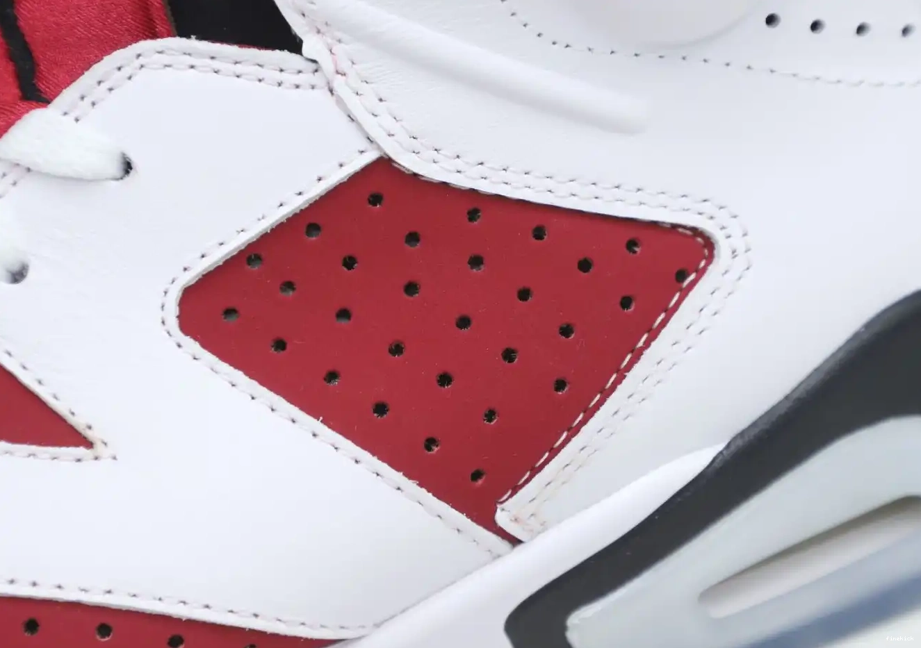 6 JORDAN OG RETRO AIR 2021 'CARMINE' 0630